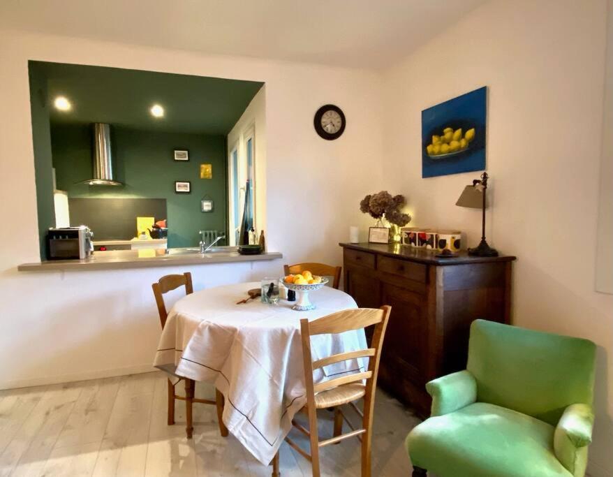 Appartement Chaleureux Entre Zola Et Proce. Nantes Exterior foto