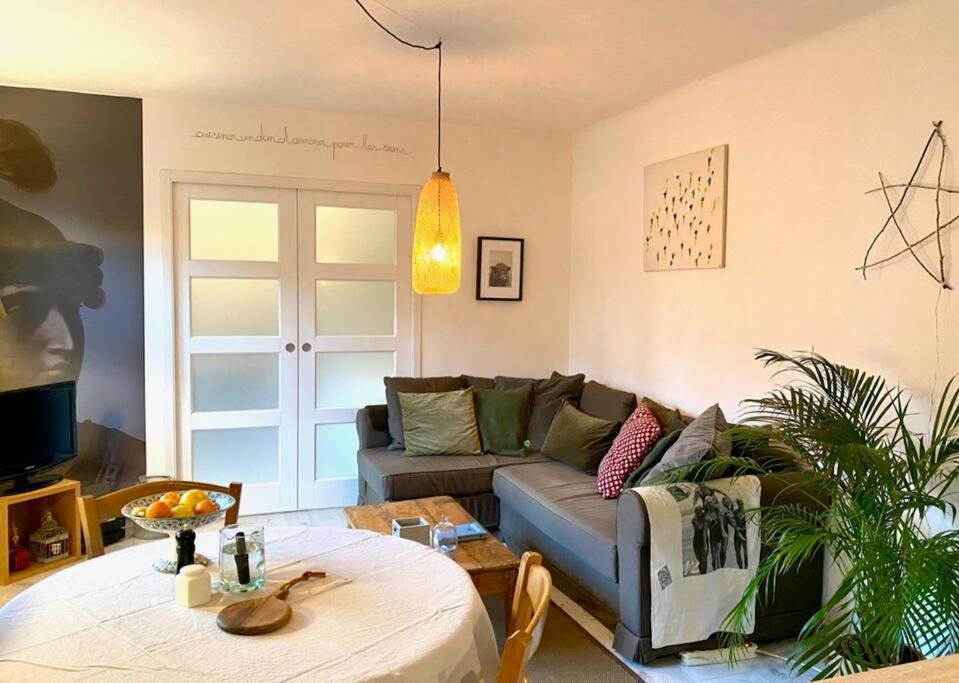 Appartement Chaleureux Entre Zola Et Proce. Nantes Exterior foto